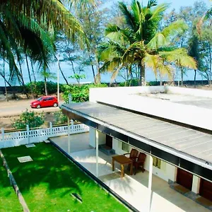  Hotel Cherai Natural